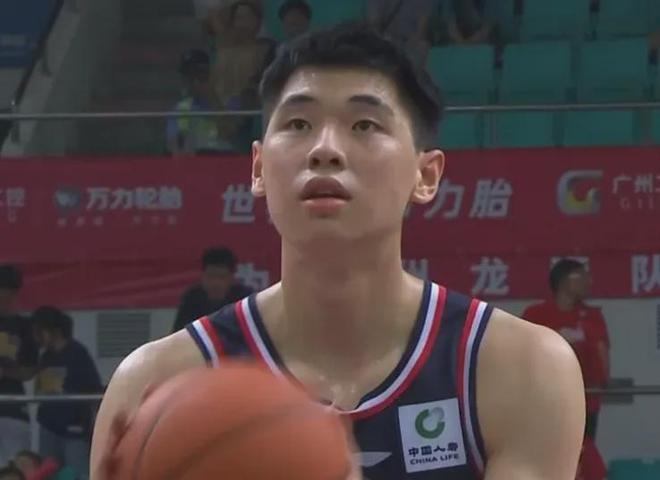 崔永熙正式签约篮网！终于加盟NBA！等了中国球员整整6年……