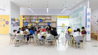台州临海市快递行业开展“世界读书日”亲子阅读会活动