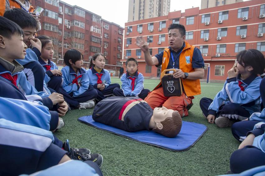 邯郸复兴区：开展儿童生存训练营培训