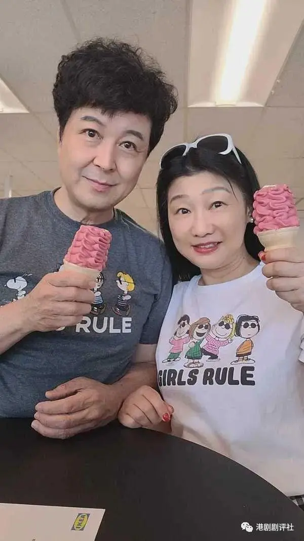 前TVB金牌司仪贺65岁生日兼结婚周年，与太太35年婚姻仍有情趣