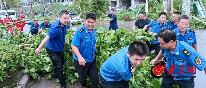 东明县迅速响应应对龙卷风极端天气 全力开展灾后救援