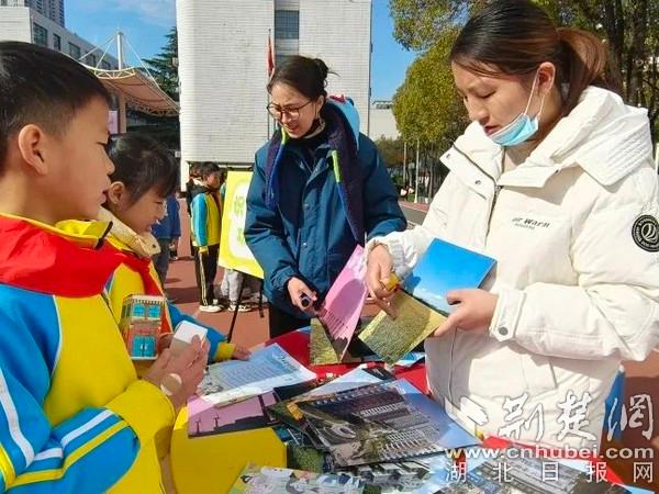 感悟劳动美，这些学子开启“职业体验”之旅