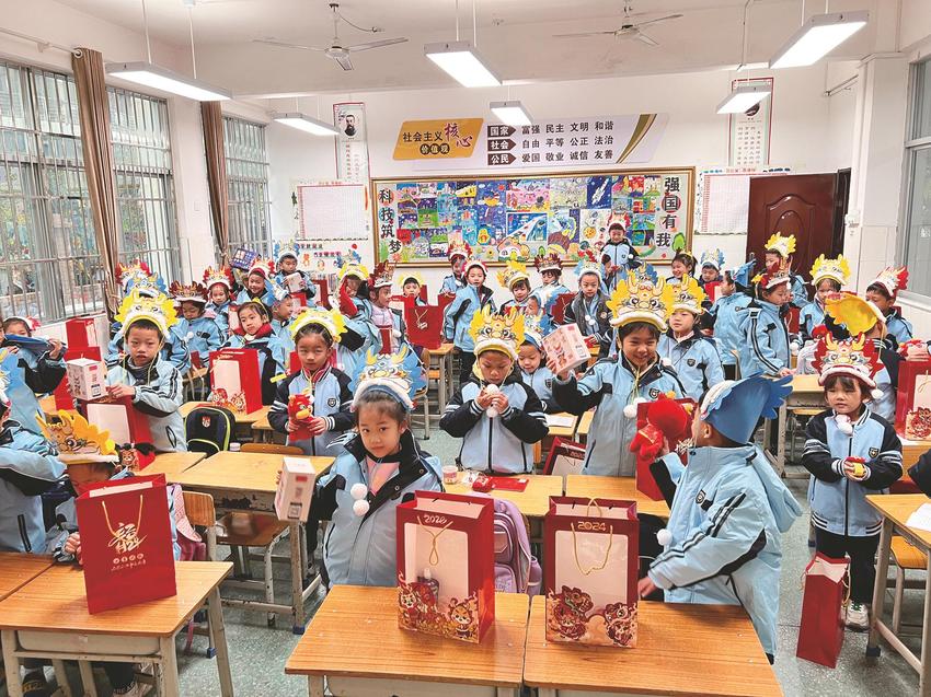 肉蔬礼包“硬核”龙年帽子应景