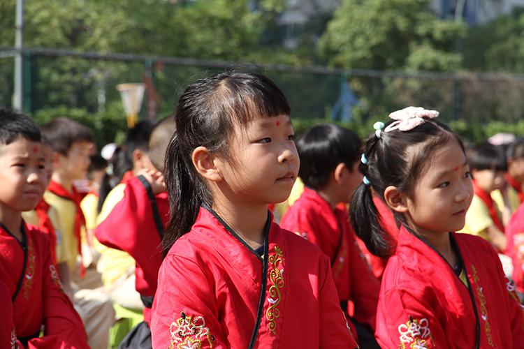 开学季·校长说了啥|北京教科院丰台实验小学党支部书记、校长丁国强:树理想,铸信念 共同追寻三道光