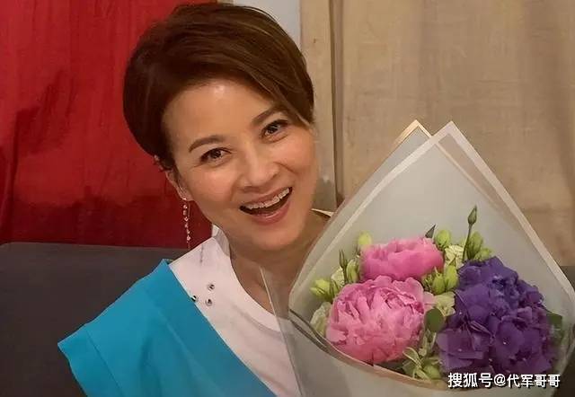 黎燕珊：从亚洲小姐到荧屏传奇，她的婚姻选择与人生轨迹