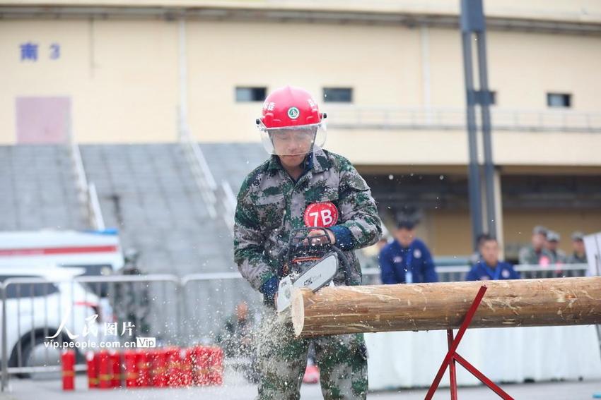 重庆梁平：基层救援队伍开展技能“大比武”