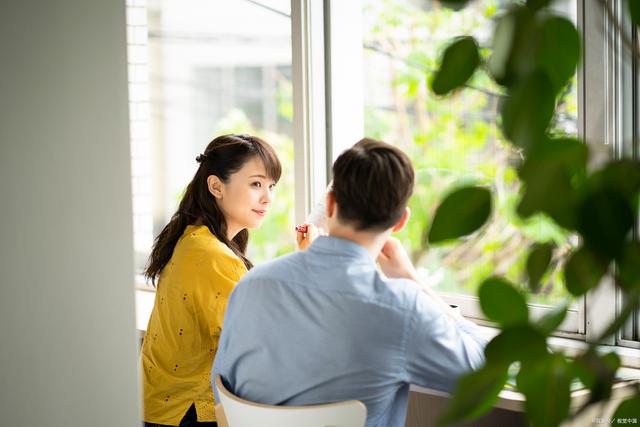 再婚后，被前妻频繁打扰，我很想将她所有联系方式拉入黑名单