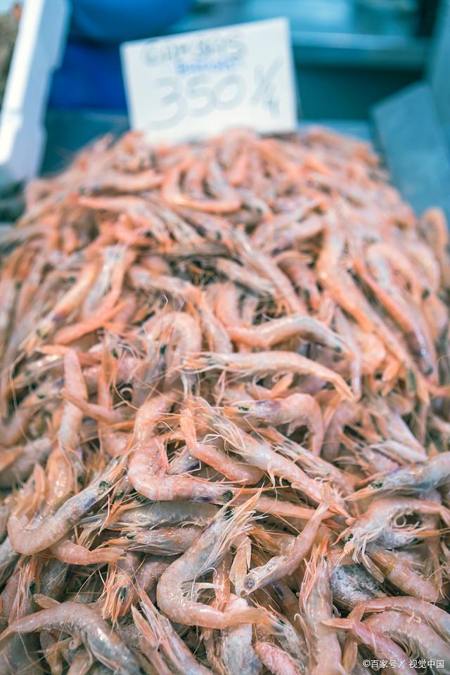 只需掌握一些烹饪技巧，便可轻松享用到小河虾的鲜美