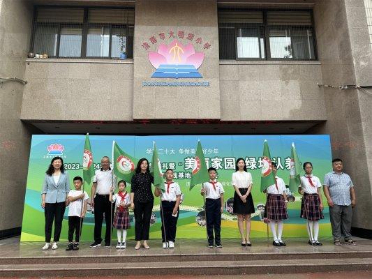 开学啦！跟着镜头一起来看“元气满满”的开学首日！