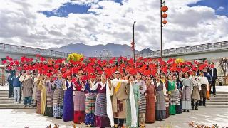 “双节”到  情意浓