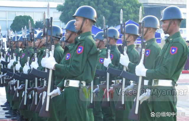 缅甸多地举办独立节庆典仪式；敏昂莱大将致辞；近万名囚犯被特赦