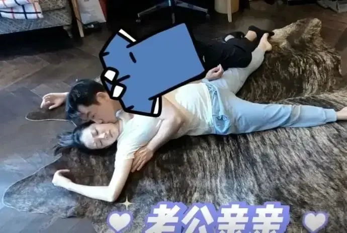 苗苗崩溃痛哭，郑恺被全网痛骂：别装“好男人”！