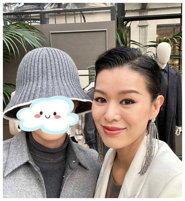 古力娜扎的古典美，曾黎的自信随性美感