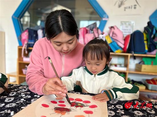 潍坊市奎文区南苑幼儿园迎接奎文区优秀传统文化建设工作专班入园调研