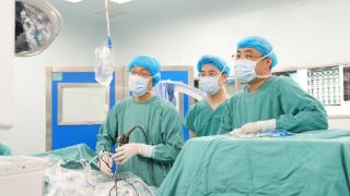 重庆大学附属江津医院脊柱外科主任陆慧：技术革新的先锋 人才培养的典范