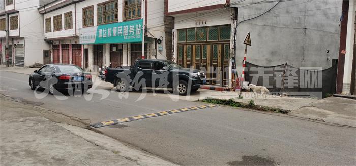 【天眼问政·追踪】增加减速带、安装提示牌 德江县复兴镇消除行车安全隐患