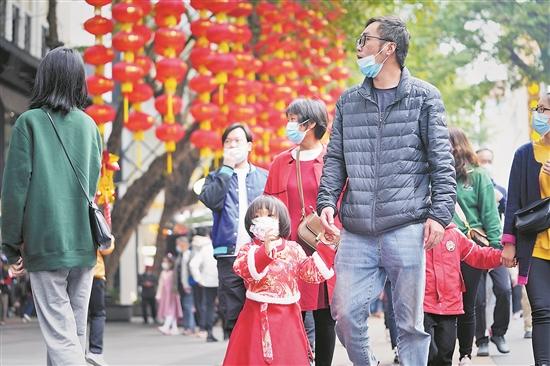 消费起，经济活！开往春天的“粤字号”列车鸣笛启程