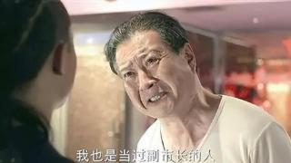 他是国家一级演员，后娶恩师小女为妻，双胞胎儿子现今比他还火！