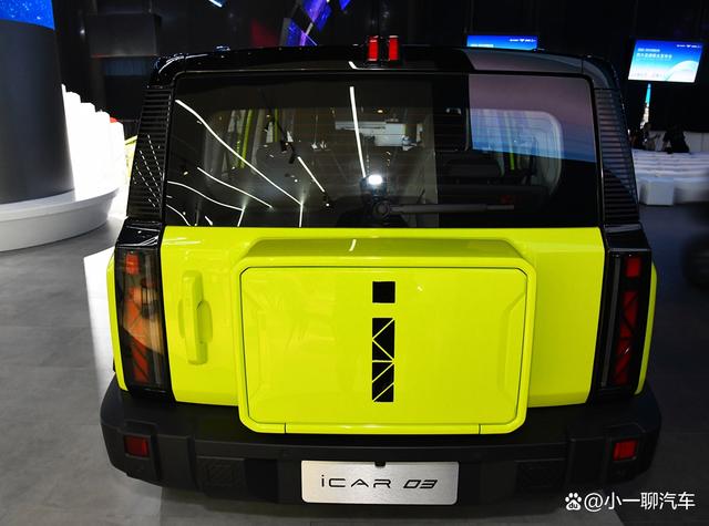 奇瑞iCAR 03实车亮相，外观方正硬朗，侧开尾门+小书包