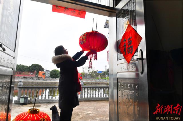 江永县夏层铺镇中国传统村落--洞美村参加春节晚会