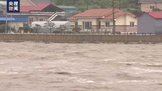 韩国暴雨已致近50人死亡或失踪，造成近2万公顷农作物被淹