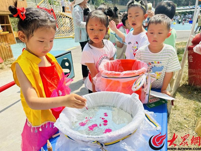 在自创游戏中迎“六一” 泰安市实验幼儿园首届游戏节让萌娃在户外嗨翻天