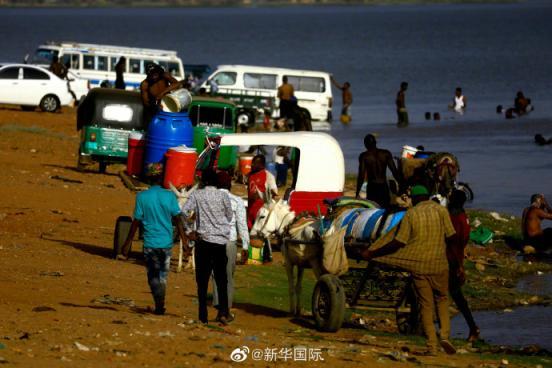 苏丹停火再延长72小时，红十字国际委员会援助运抵苏丹港