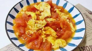 西红柿炒鸡蛋制作出来非常的简单，但其实也是有一定烹饪禁忌的