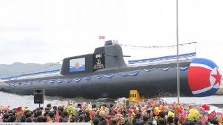 一出手就是“王炸”，朝鲜官宣：首艘核潜艇正式下水