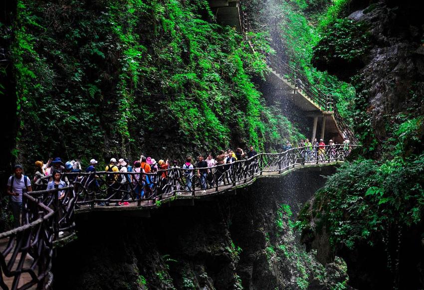 铜仁大峡谷：一步一景 步步皆是画中游