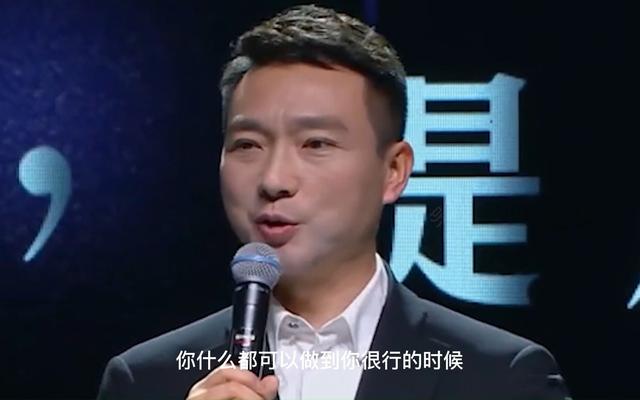 康辉追忆去世猫猫很温情，网友却频繁催生破坏气氛，你想说什么？