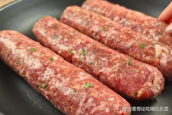 肉肠，作为一种美味且营养丰富的食品，深受人们的喜爱