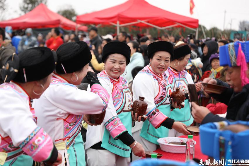 听歌、赏舞、游玩……贵安樱花园旁的这个歌会有点“潮”！