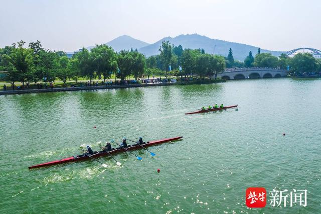 南京玄武湖百舸争流，百舸争流