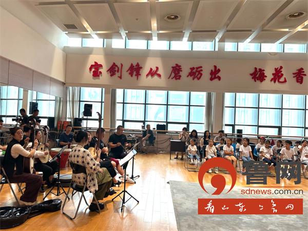 莱山区“全民美育 梨韵芬芳”戏曲推广活动精彩启幕