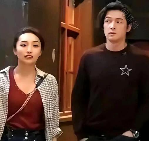 胡歌携老婆与前辈刘松仁聚餐，太太正面照首曝光