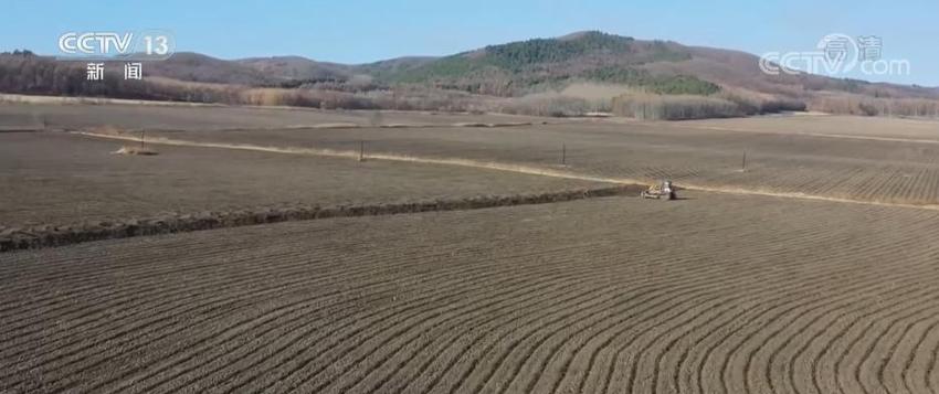 利用“空天地网钻”等技术手段 全面分析黑土地地表基质属性特征