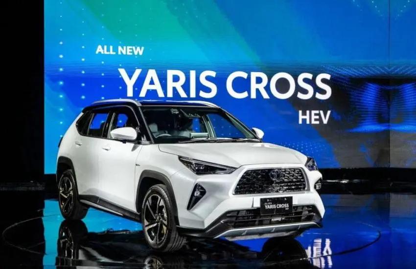 丰田yariscross印尼版首发亮相，套用rav4荣放设计