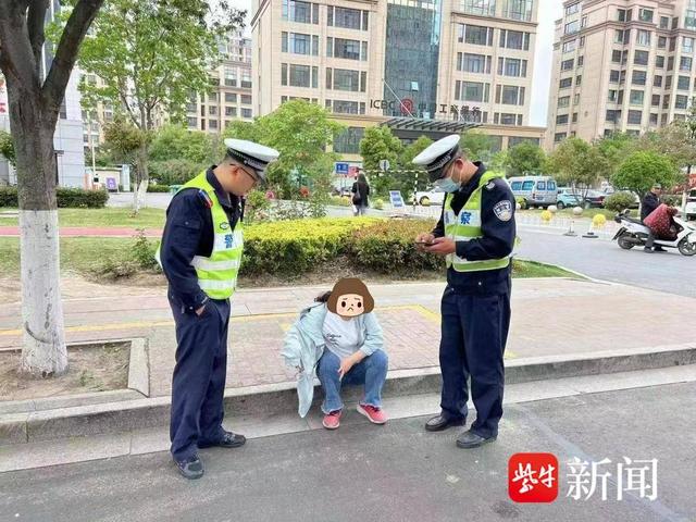 沭阳交警开启“绿色通道”，3分钟送医