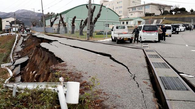 日本地震死亡人数已达100人