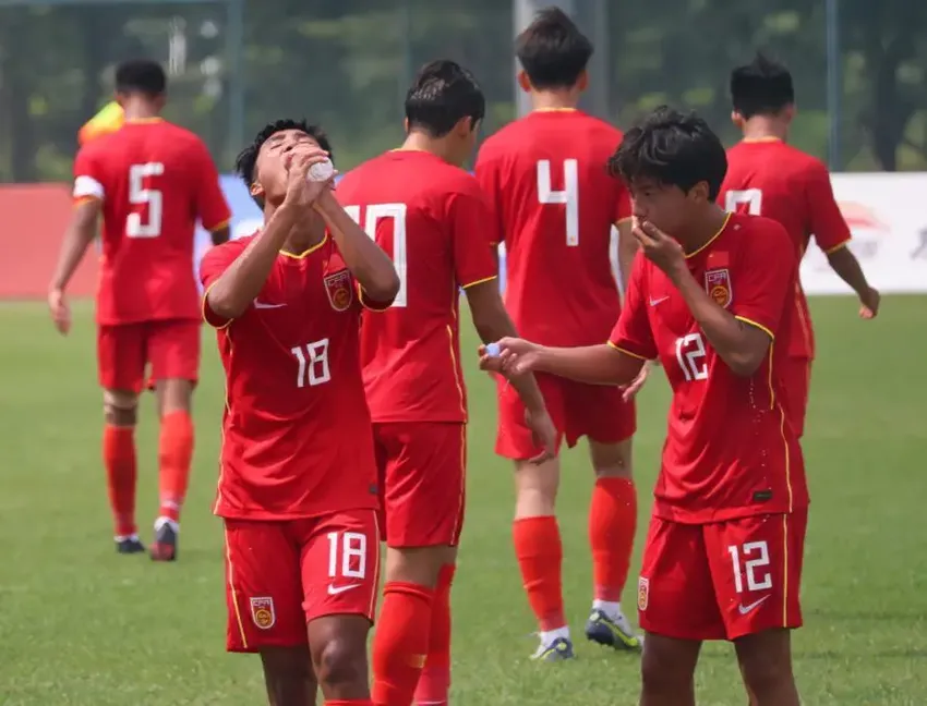 5-0，中国足球喜讯！U15进决赛，5场轰48球+丢1球，下场战日本队