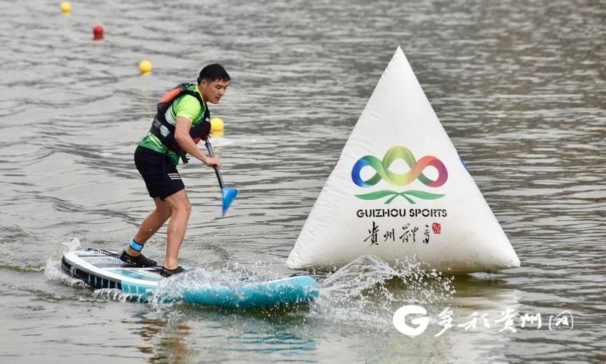 贵州红·山水越野挑战赛（第五站）六盘水·盘州开赛 红色体育与金色旅游激情交融