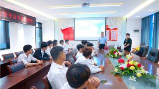 专场招聘会 搭建河南新华电脑学院供需精准对接平台