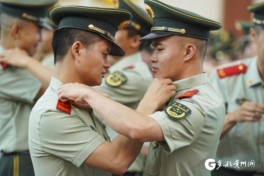 【高清组图】又是一年退伍季 他们告别军营启新程