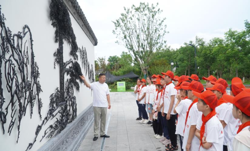 安徽固镇：党史润童心 筑梦向未来