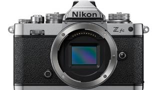 尼康将授权厂商推出z卡口自动对焦镜头