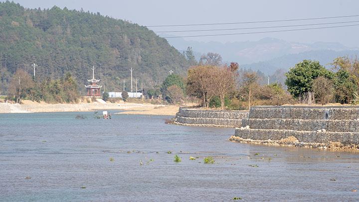 贵州锦屏：河道治理 让群众享受生态红利