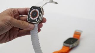 苹果新款Apple Watch Ultra 智能手表重量更轻