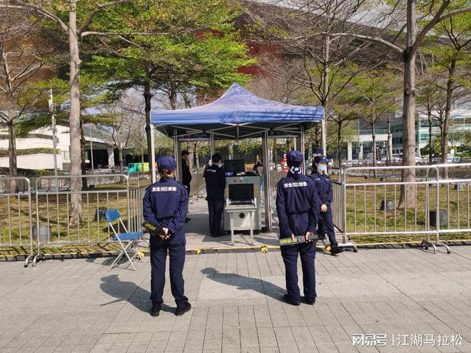 今年国内首场大型马拉松安全至上，深马有什么可期待的