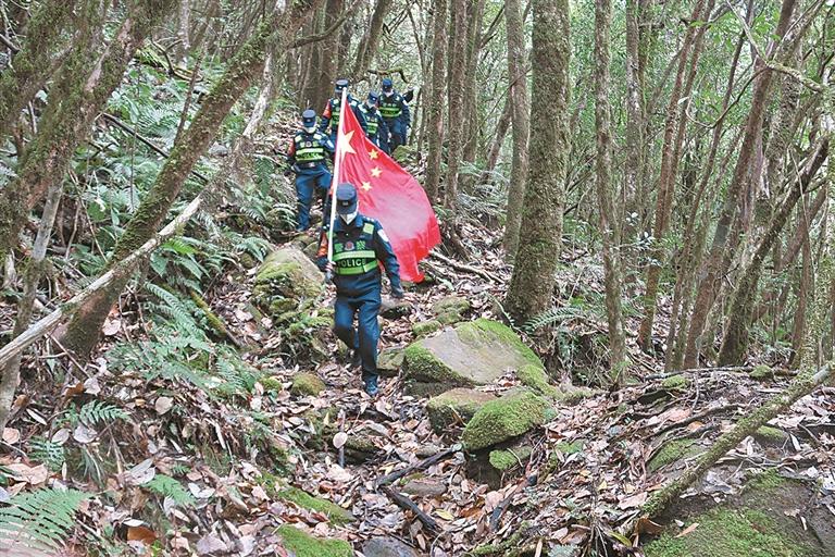 苏典分站民辅警节日坚守岗位护卫平安